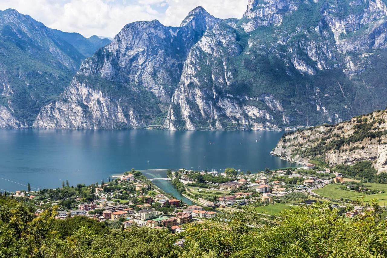 Апартаменти Residenza Picalof Torbole Sul Garda Екстер'єр фото