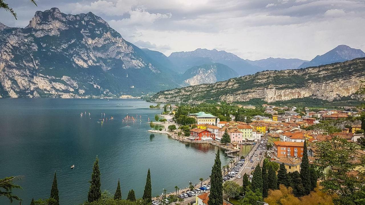Апартаменти Residenza Picalof Torbole Sul Garda Екстер'єр фото